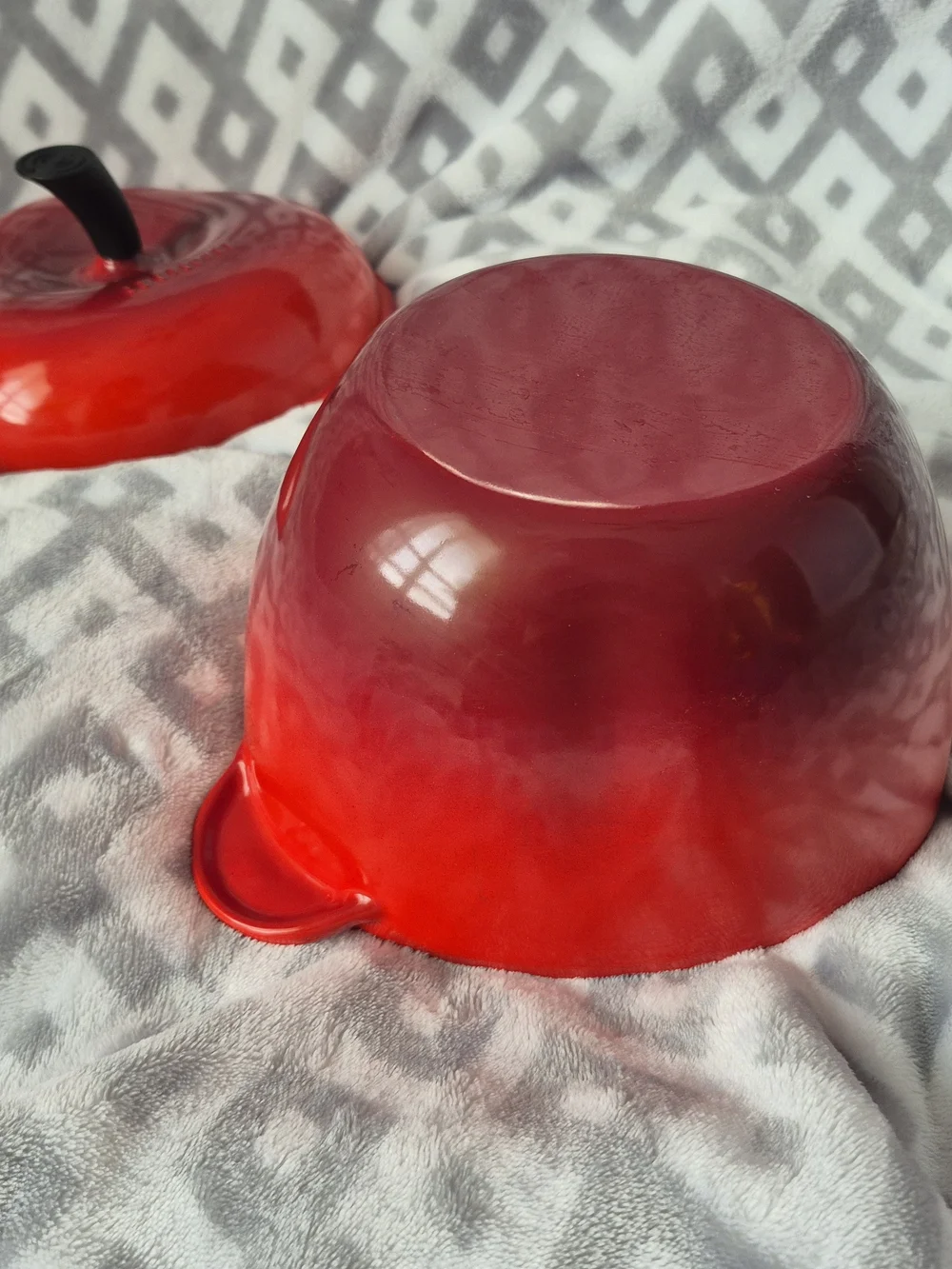 Le Creuset Apple Cocotte 2.25 US Quarts - Cast Iron